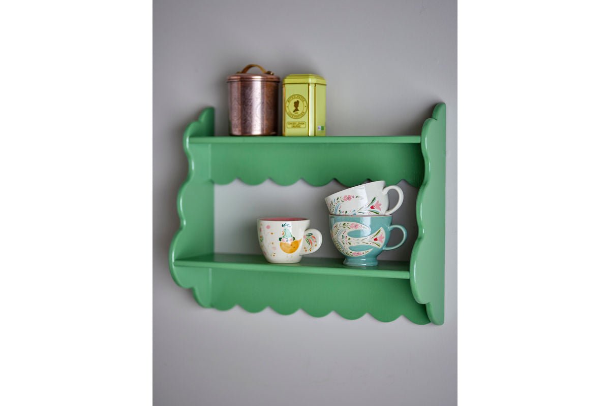 Regál Afin – lakovaný drevený regál v tlmenej zelenej farbe