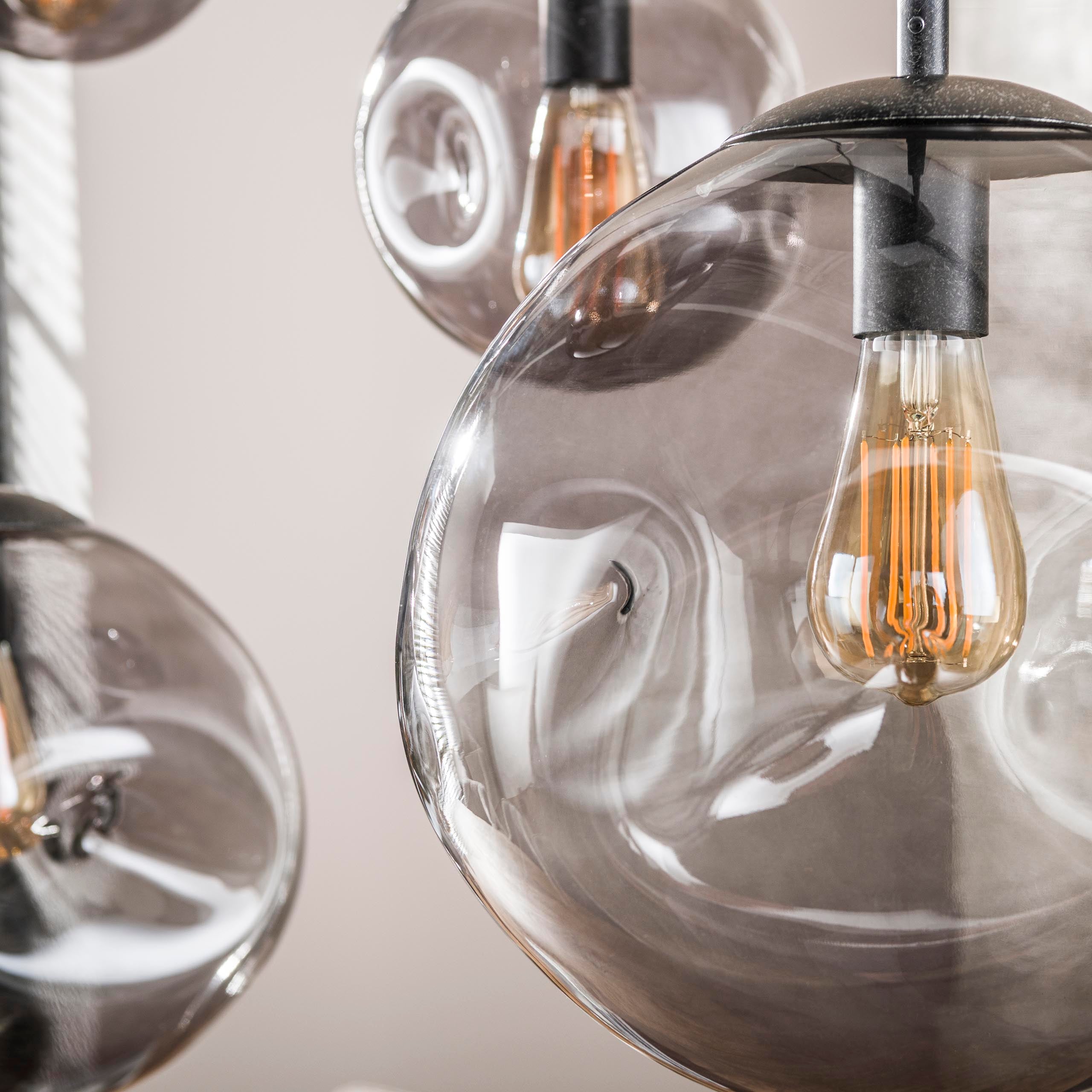 Závesné svietidlo „Zephyra“ – 6 svetiel v dizajne dymového skla s organickým stropným držiakom