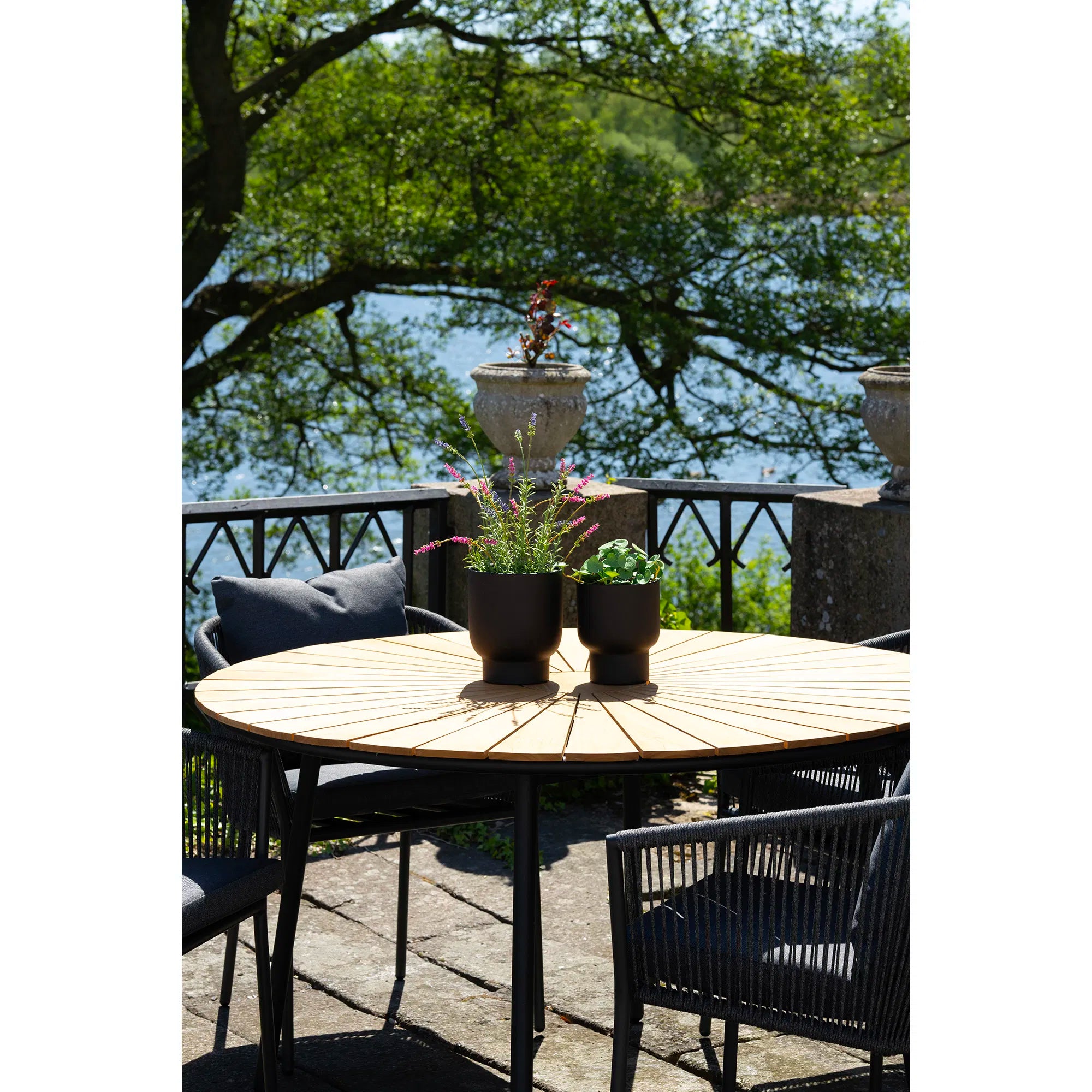 Garten Esstisch Modena – Teak & Metall, ø130 cm