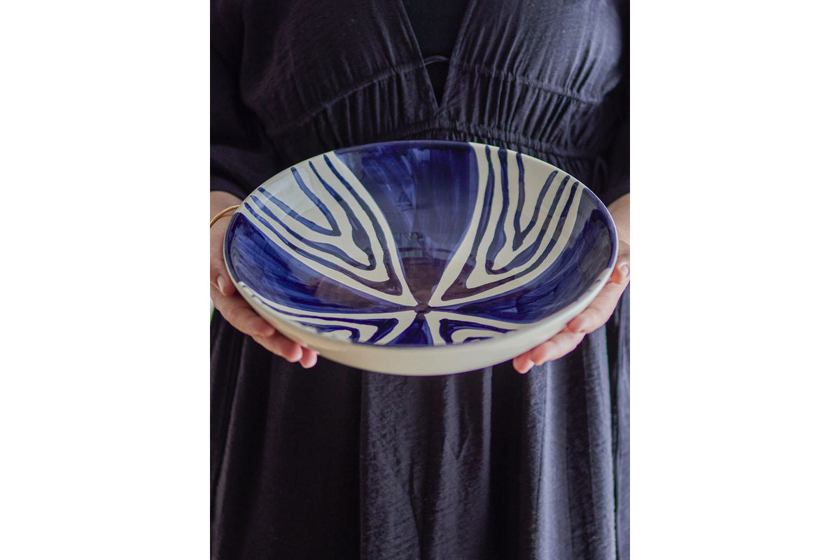 Miska Sara - ručne maľovaná kamenina v modrej farbe