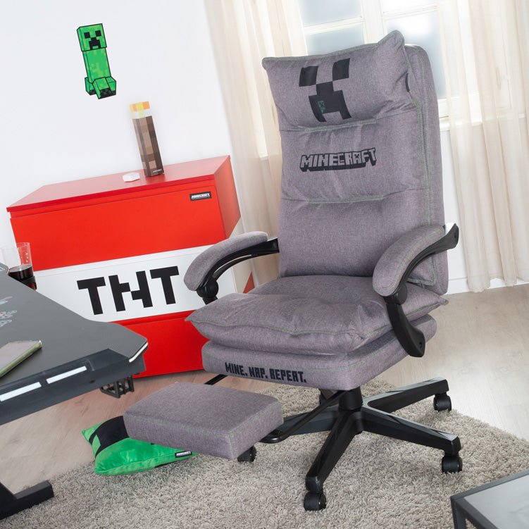 Herná stolička Minecraft „Builder“ – s opierkou na nohy, hojdačkovým mechanizmom a komfortným polstrovaním