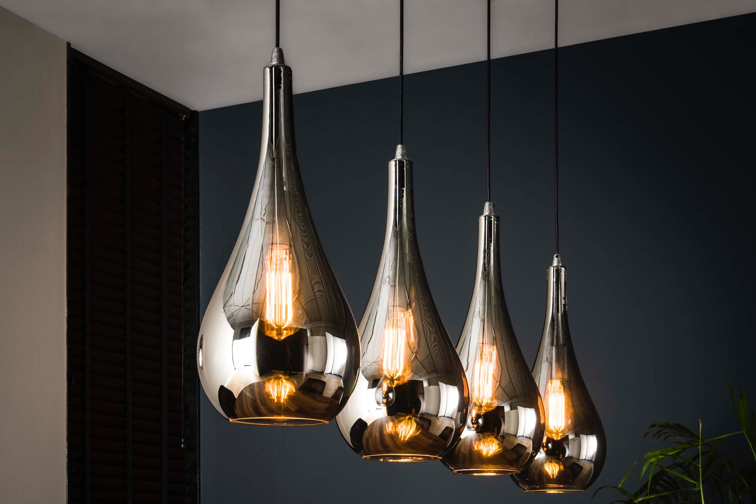 Závesné svietidlo Mirano – chrómové sklo s odrazovým efektom (4-plamenné)