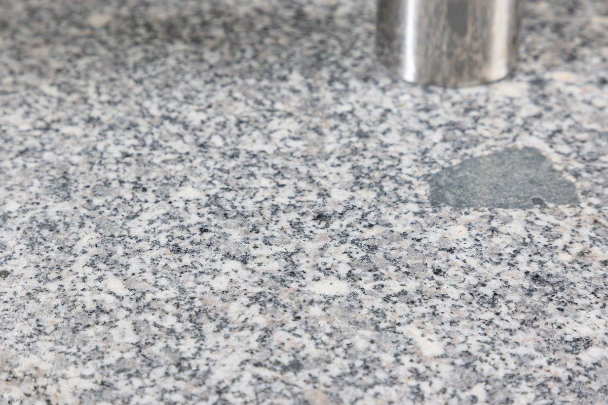 Stojan na slnečník Dom - 40 kg granitový stojan na slnečník s kolieskami v sivej farbe