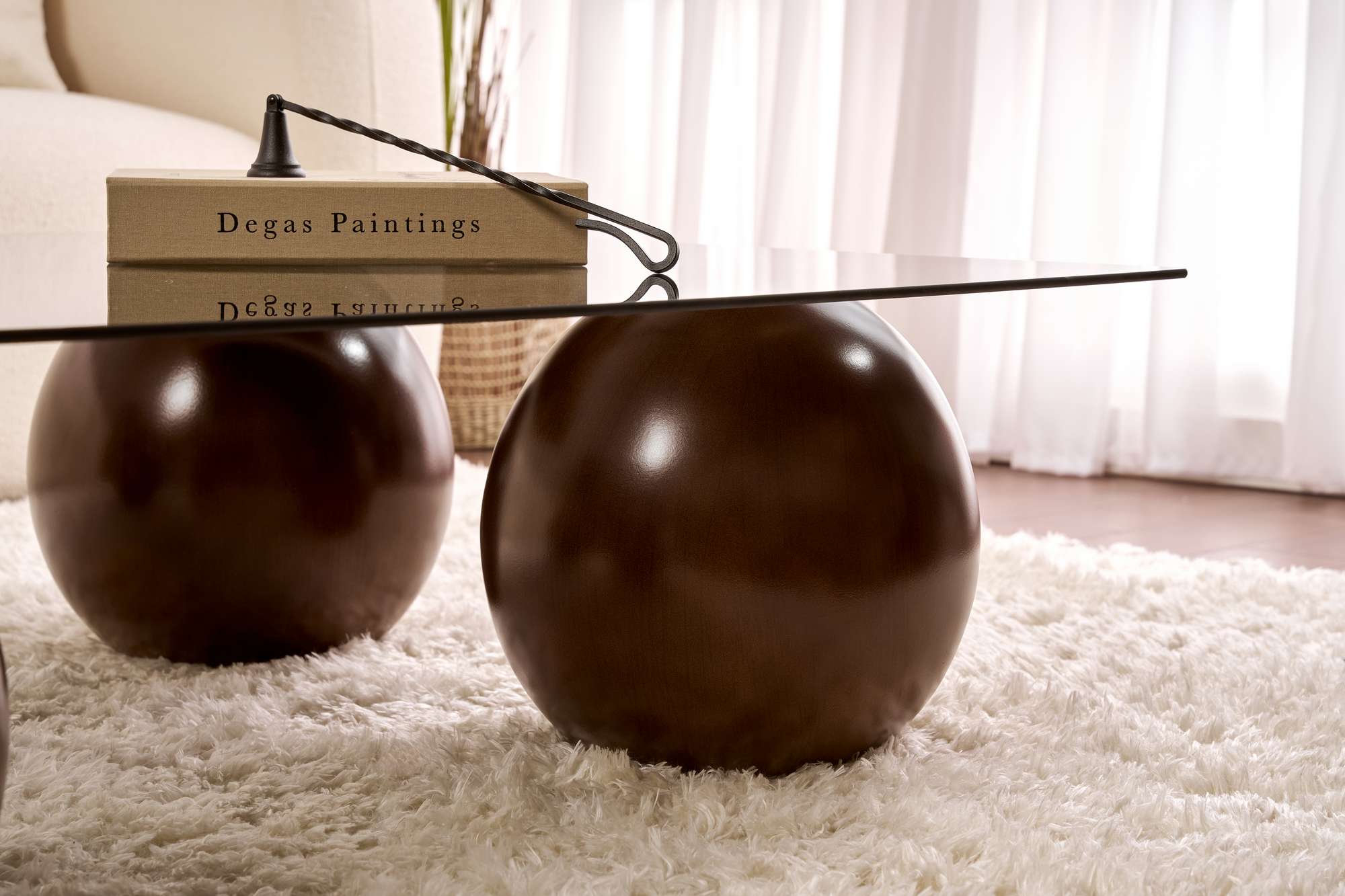 Konferenčný stolík Pavello - s obdĺžnikovou tvrdenou sklenenou doskou