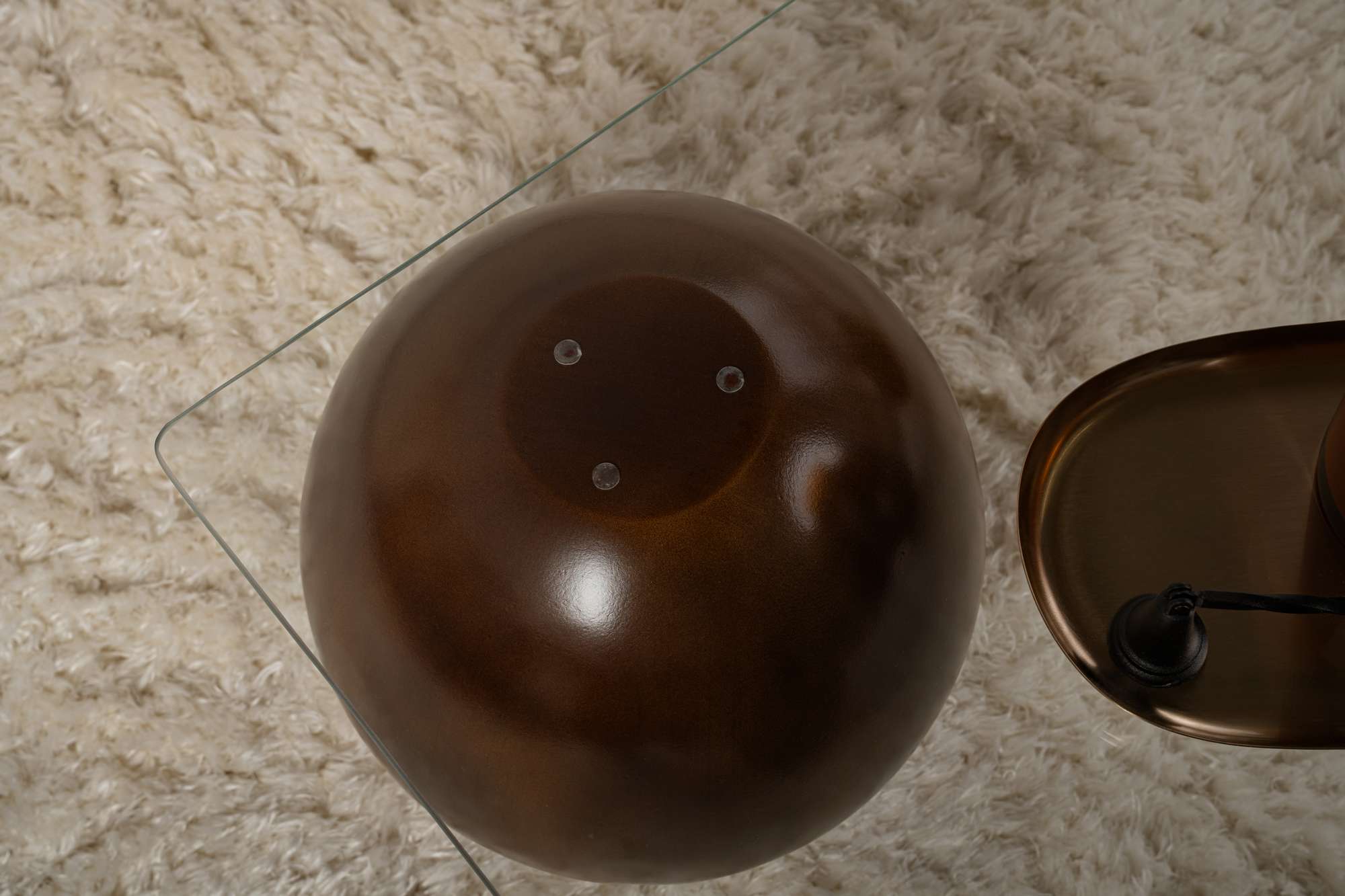 Konferenčný stolík Pavello - s obdĺžnikovou tvrdenou sklenenou doskou