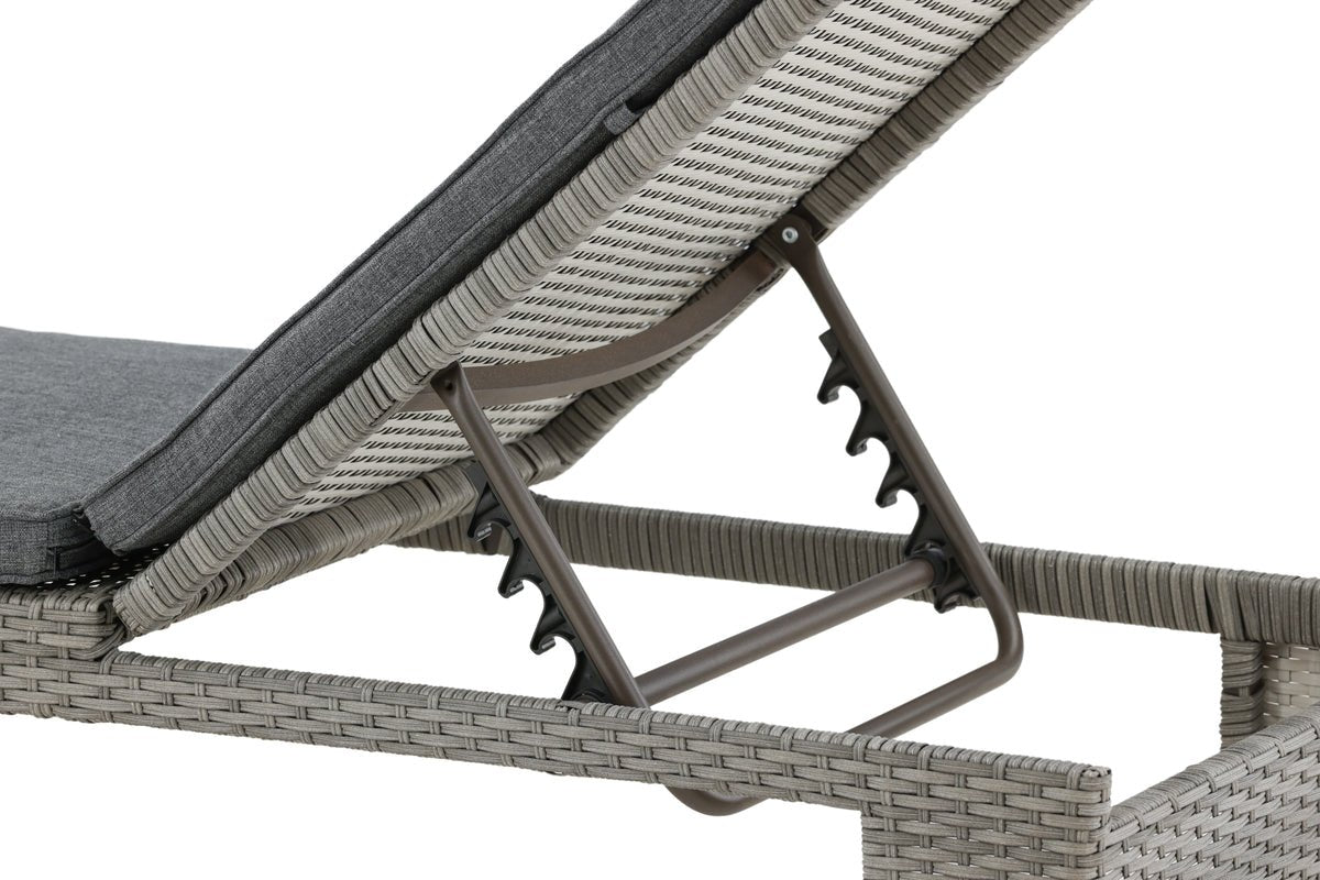 Záhradné ležadlo Irina - z ratanu