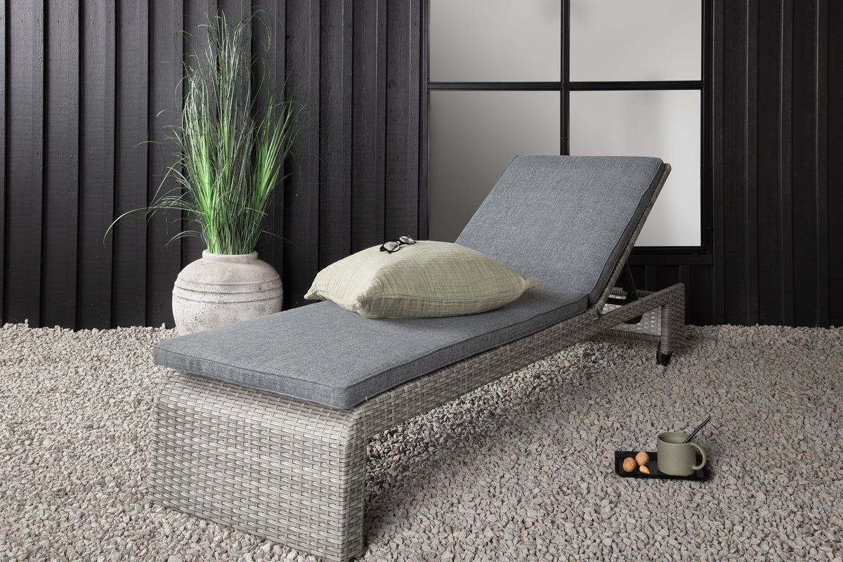 Záhradné ležadlo Irina - z ratanu