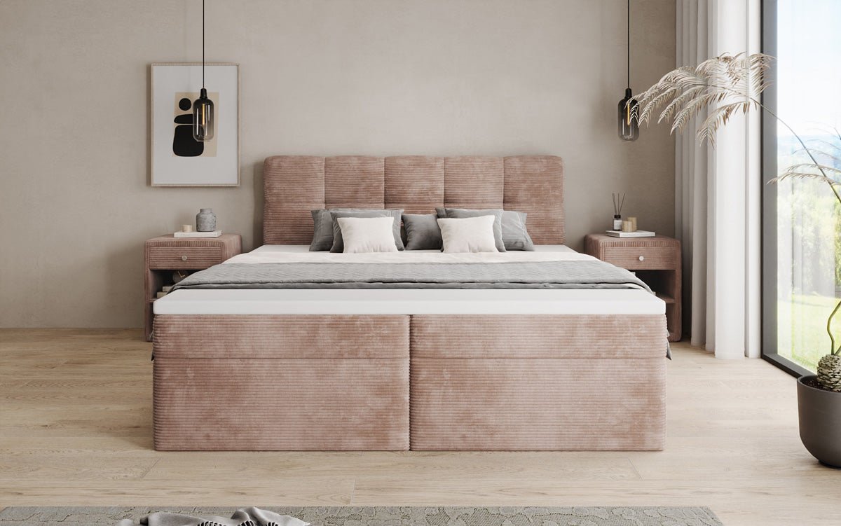 Boxspringová posteľ Cozy II v poťahu z látky Mančester s úložným priestorom