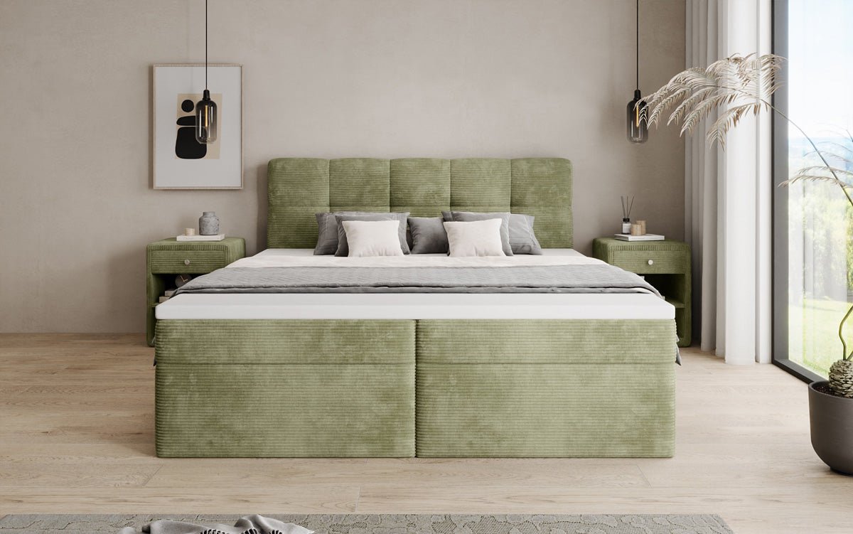 Boxspringová posteľ Cozy II v poťahu z látky Mančester s úložným priestorom