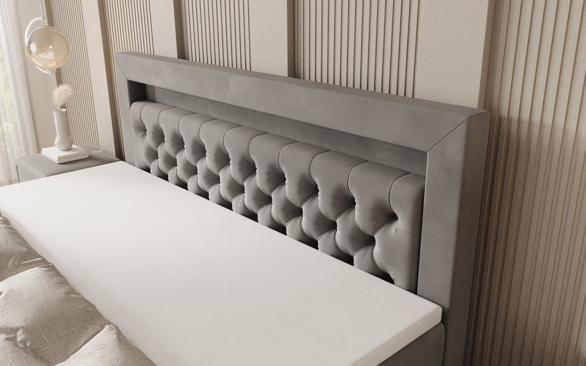 Boxspring posteľ Menzogna s efektom vznášania a LED osvetlením v zamate