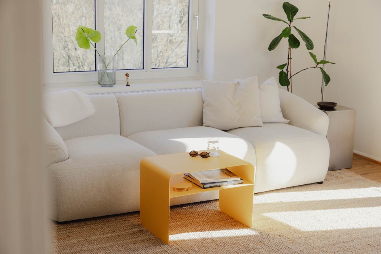 Couchtisch/Beistelltisch Cosmo – Pulverbeschichtetes Metall in modernem Design