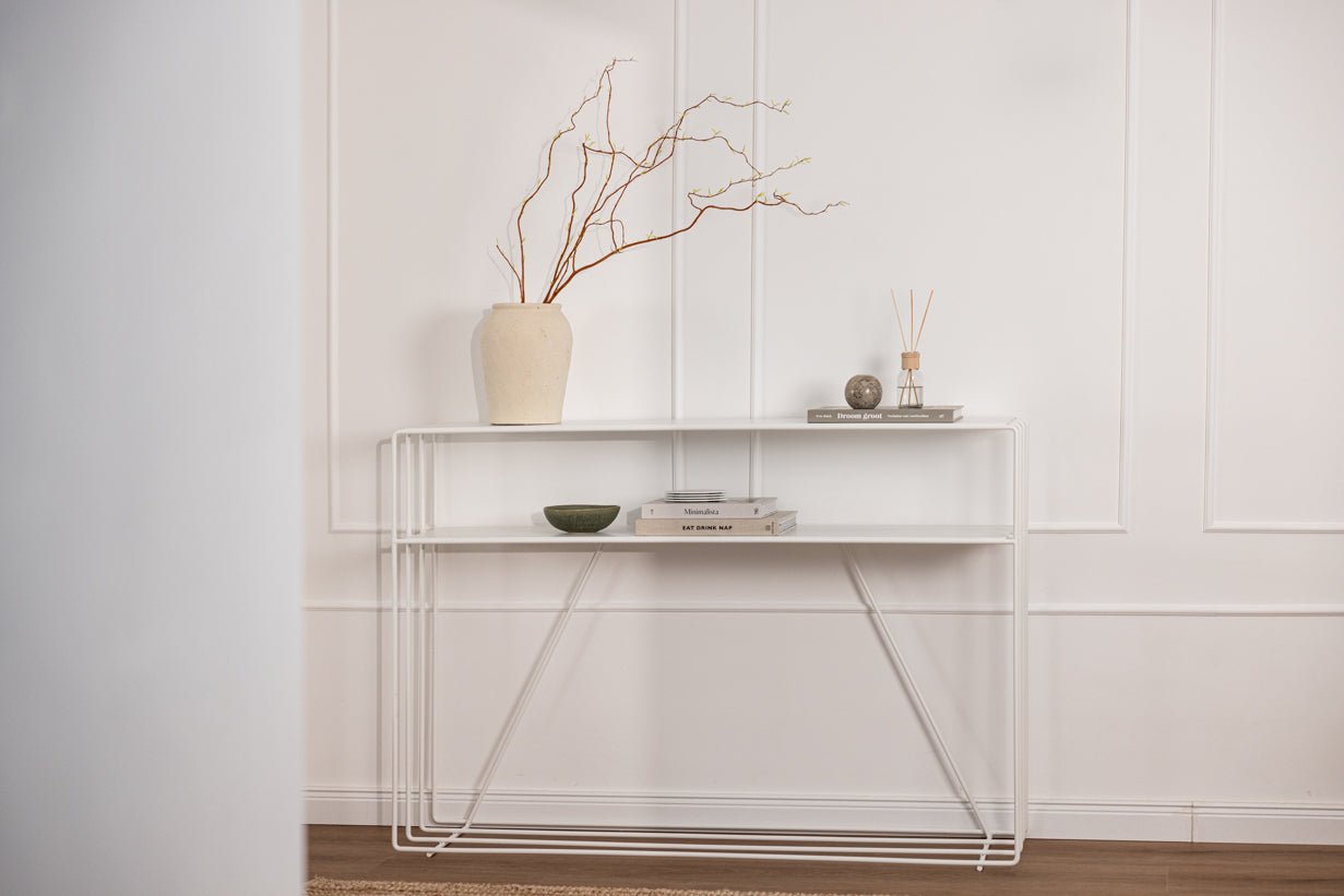 Komoda Ria – kovový dizajn s dvoma policami