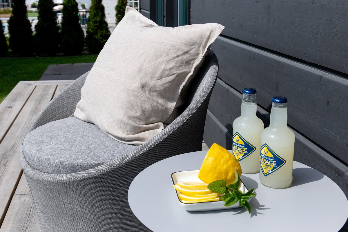 Loungeset Tanja - Grau/Weißes Set mit 2 Stühlen