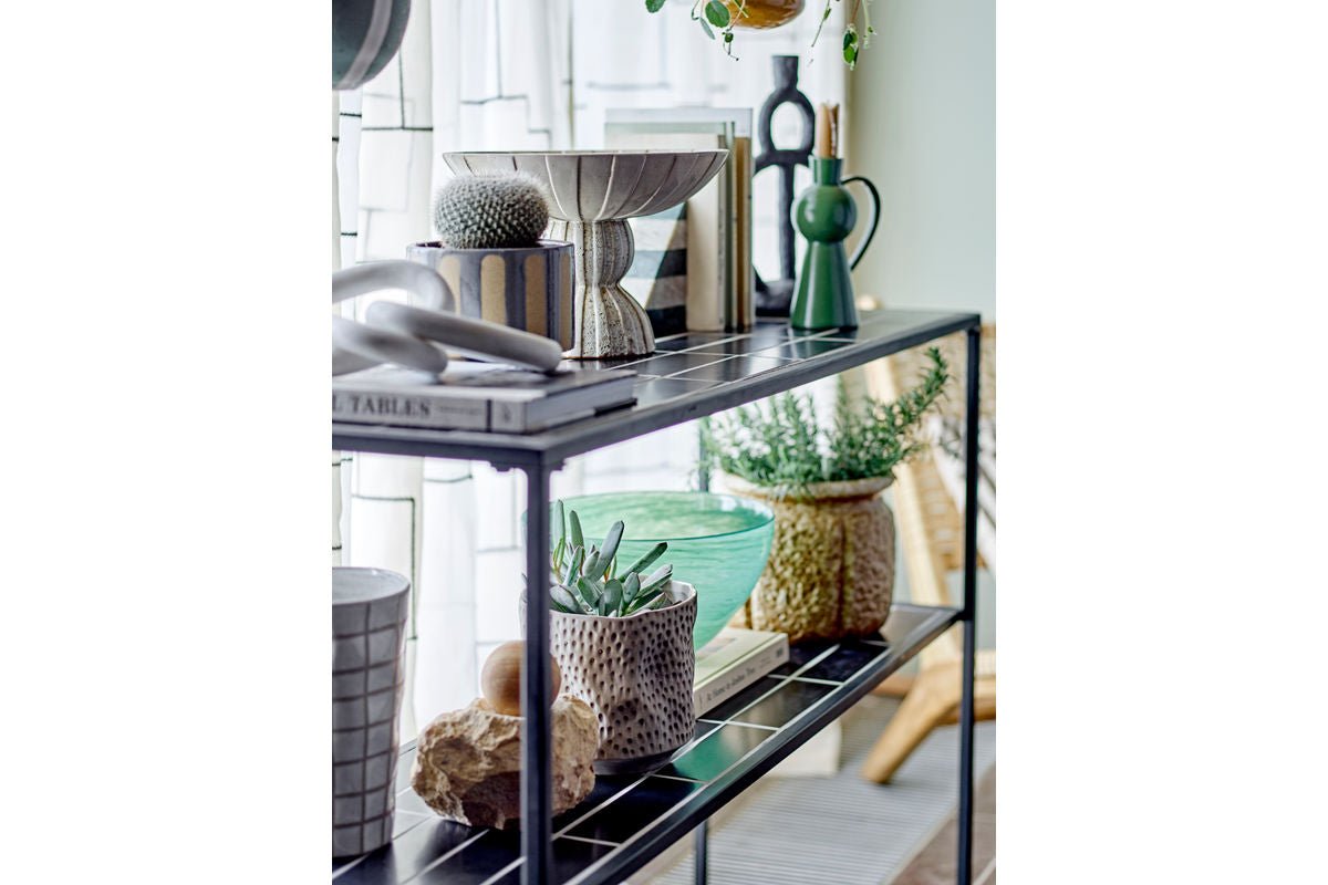 Kvetináč Norell – kamenina s individuálnou glazúrou v hnedej farbe