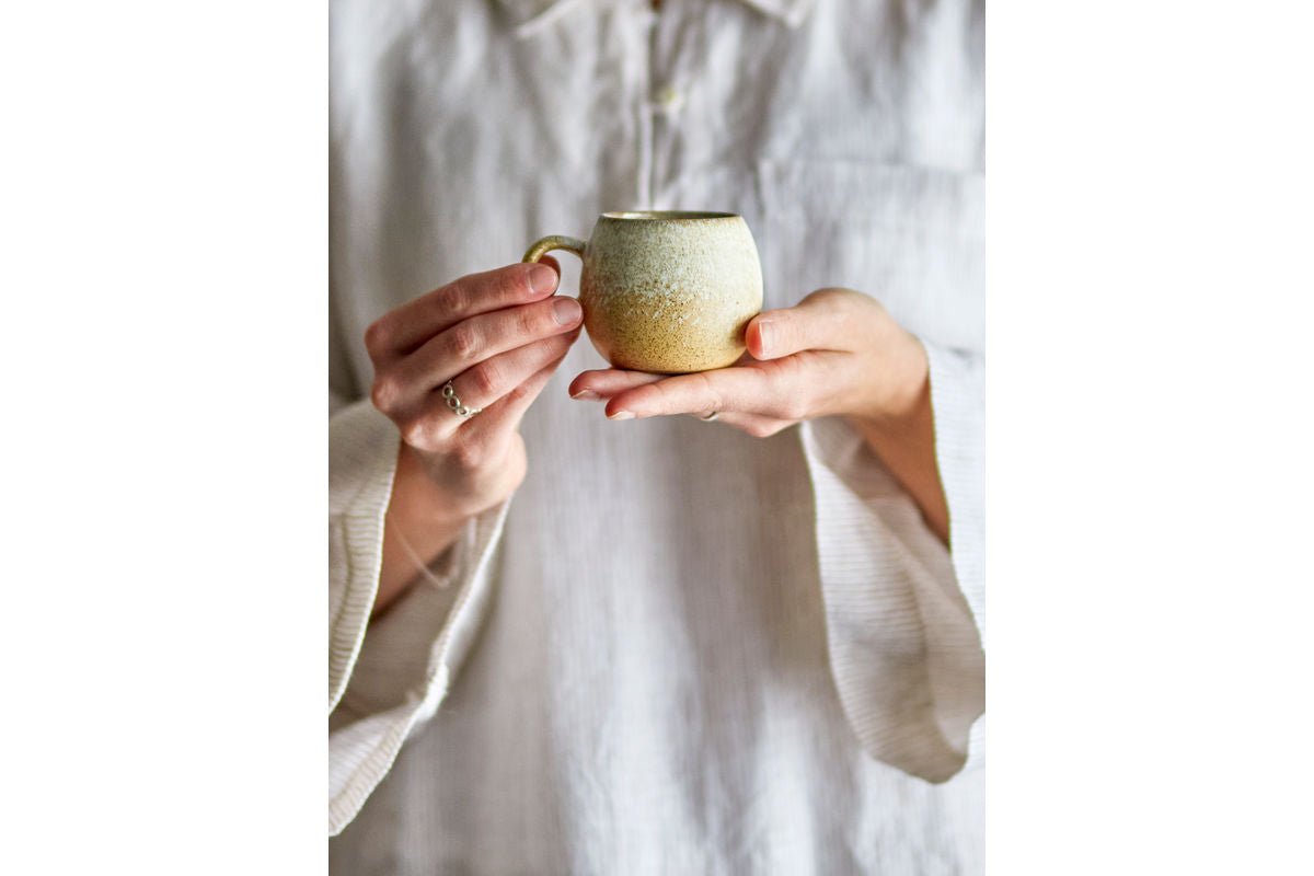 Espresso šálka Soléa - vyrobená z kameniny