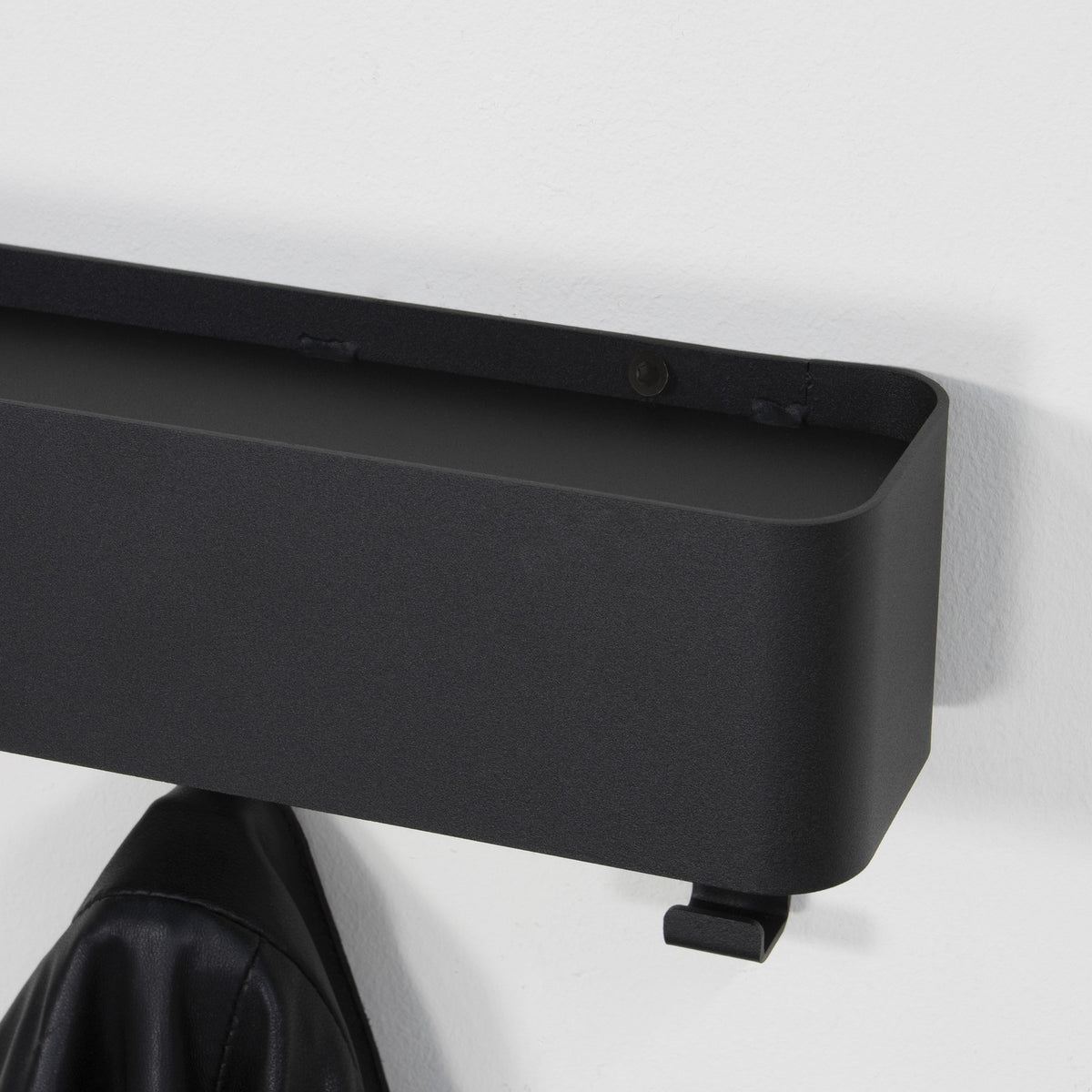 Designer Wandgarderobe Mirva - Schwarz