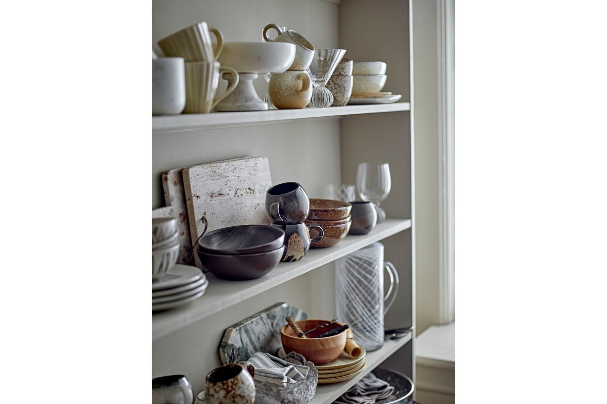 Misa Erin - biely mramor s elegantným stojanom