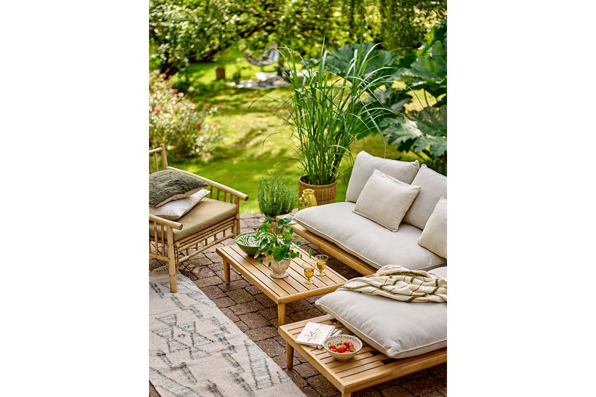 Prehoz Domi – tuftovaný a vyšívaný dizajn v prírodných farbách