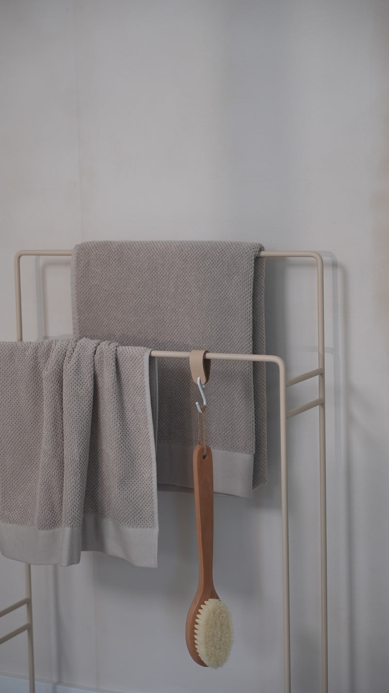 Garderobe/Handtuchhalter Delaya – Minimalistisches Design aus Metall